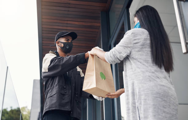 Dispensary Delivery vs Local Delivery Service: Which Is Better for Your Weed Delivery in LA?