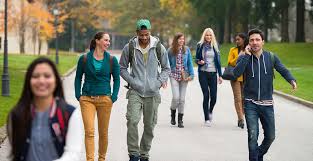 12 Best College Extracurriculars You Must Get Involved In